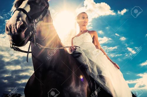 novia-en-caballo